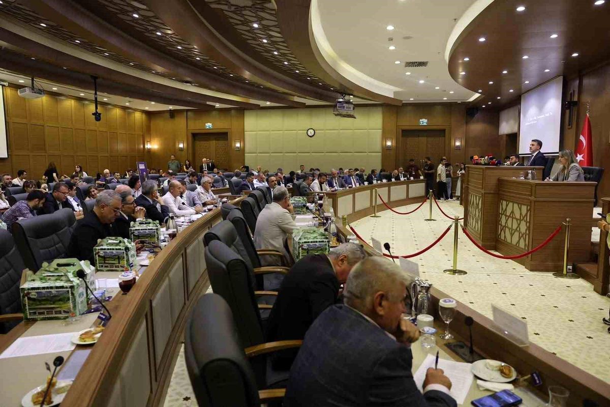 Büyükşehir Meclisi\'nden stratejik kararlar