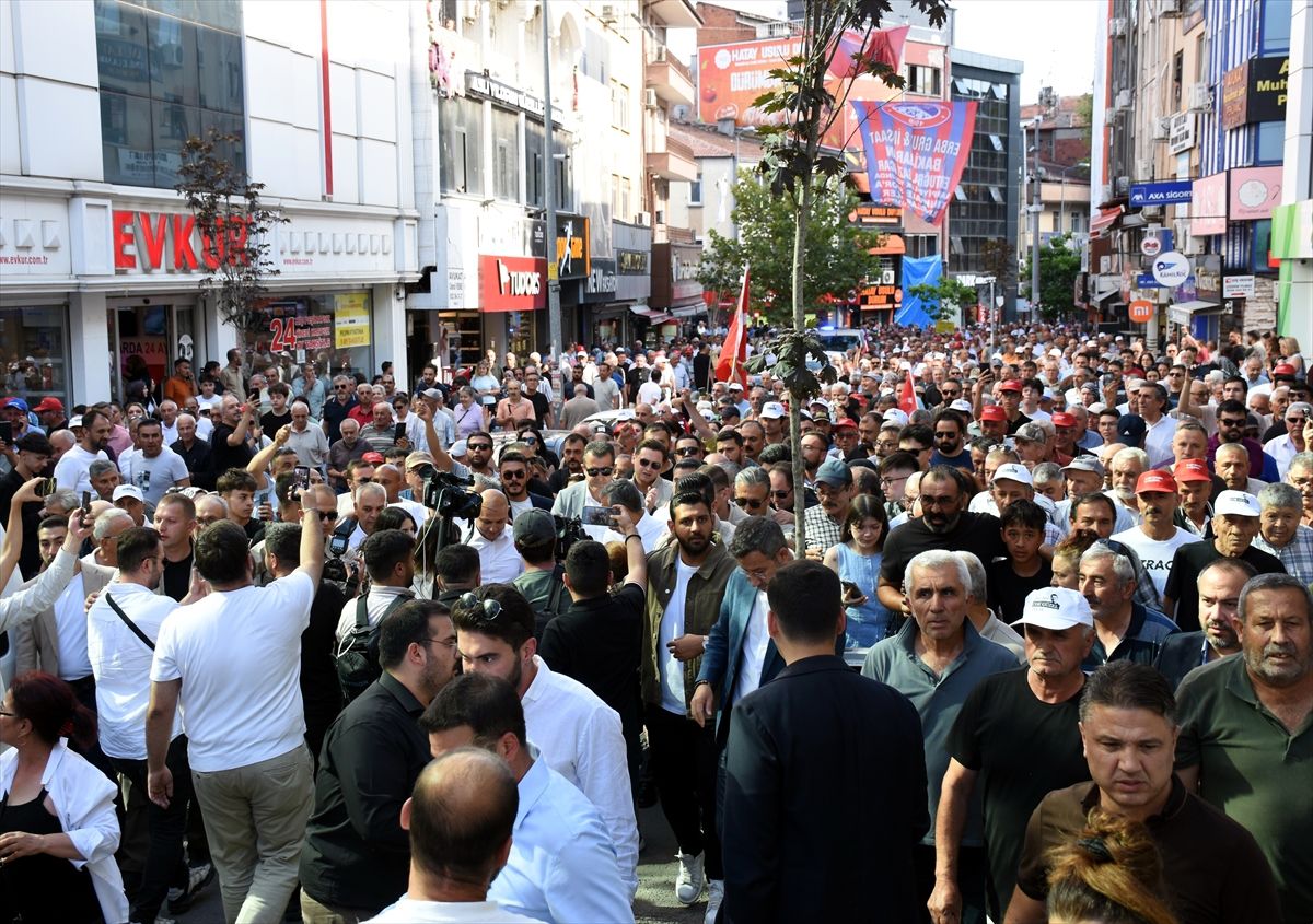 Özgür Özel: Partimizi Geri Alacağız Ya da Yeni Bir Yol Açacağız