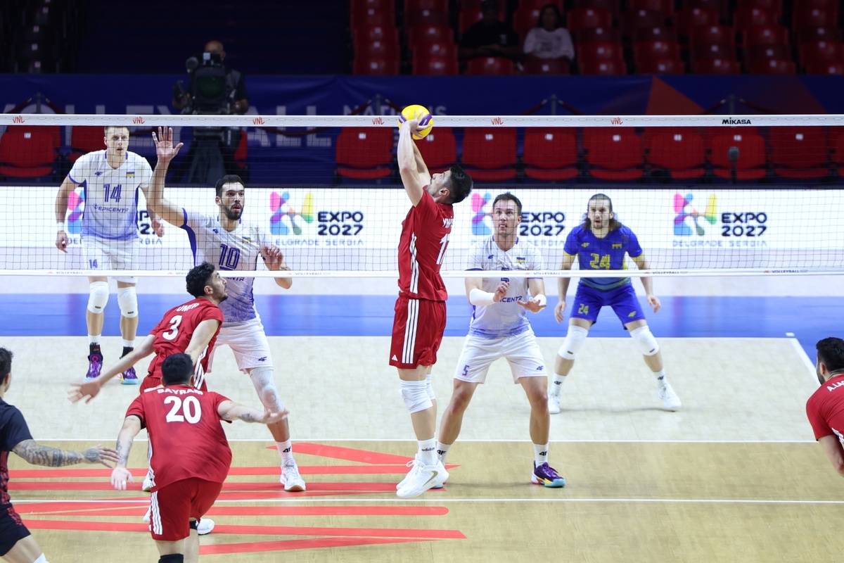 Filenin Efeleri, Ukrayna\'yı 3-2 Yenerek Galibiyet Serisini Sürüyor
