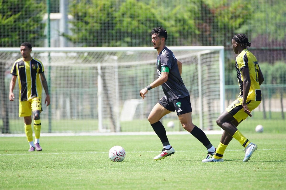 Kocaelispor-İstanbulspor 1-1 Beraberlik
