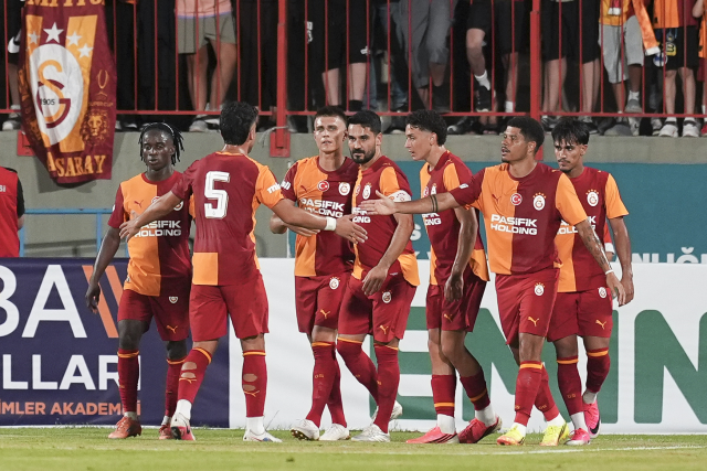 Galatasaray geriye düştüğü maçta farka koştu