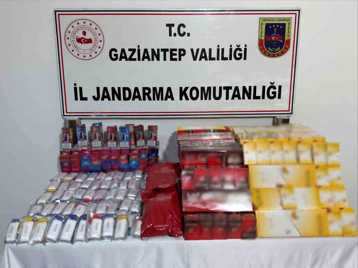 Gaziantep\'te kaçakçılık operasyonu: 1 milyon 150 bin TL değerinde malzeme ele geçirildi