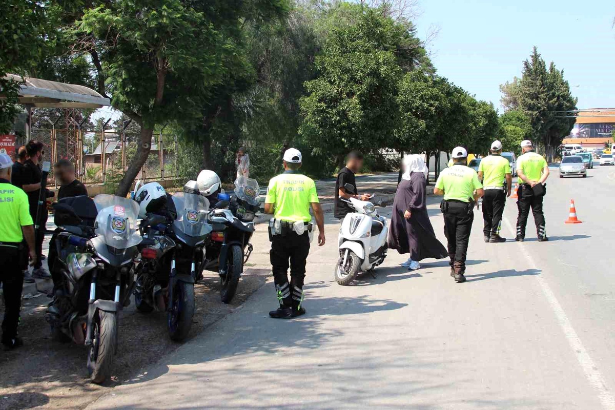 Adana\'da Motosiklet Denetimi: 730 Bin TL Ceza