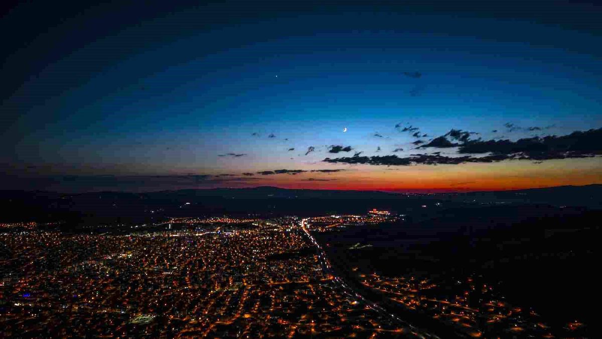 Kırıkkale\'de Ay ve Venüs Buluştu