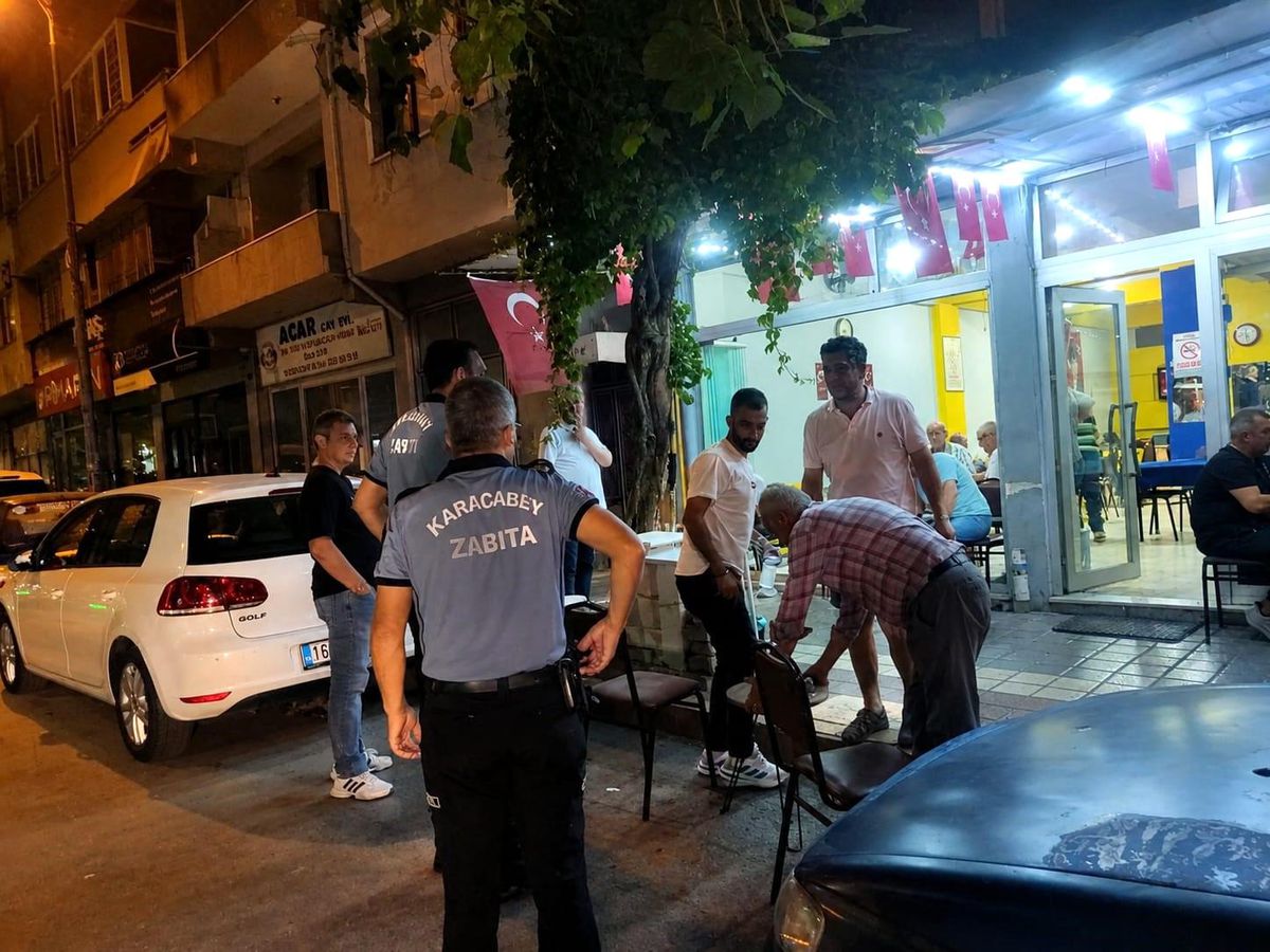 Karacabey Belediyesi\'nden yol ve kaldırım işgallerine karşı kararlı mücadele