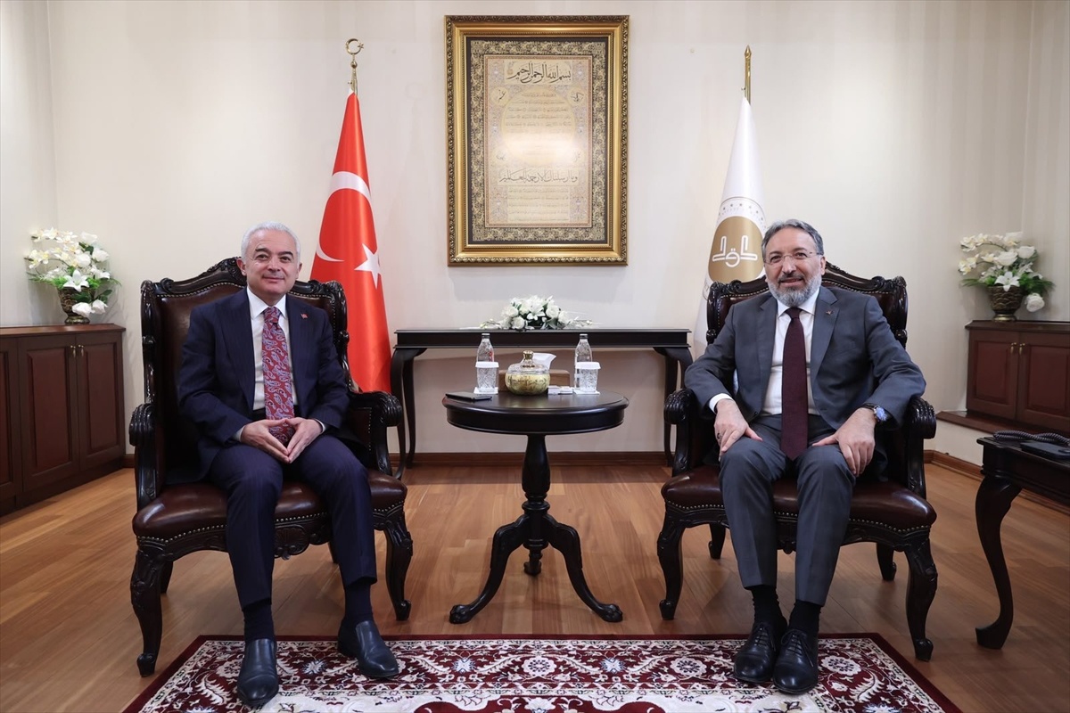 Vali Turan\'dan Diyanet Başkanı Arpaguş\'a Ziyaret