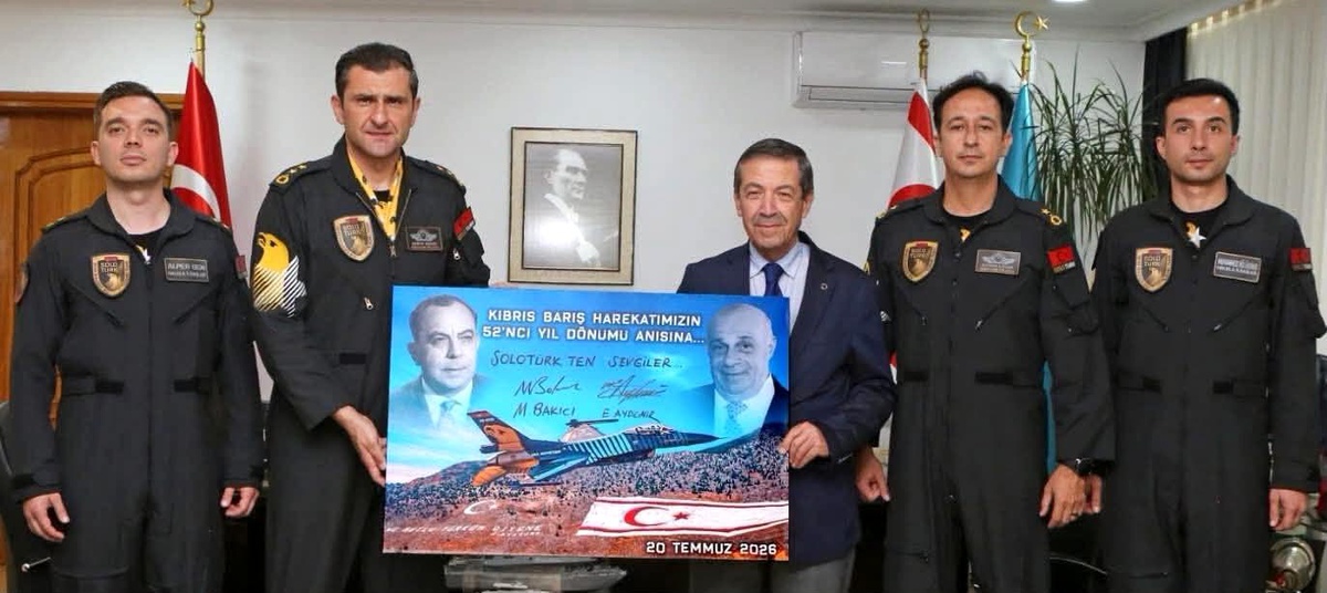 SOLOTÜRK KKTC\'de Gösteri Uçuşu Yapacak