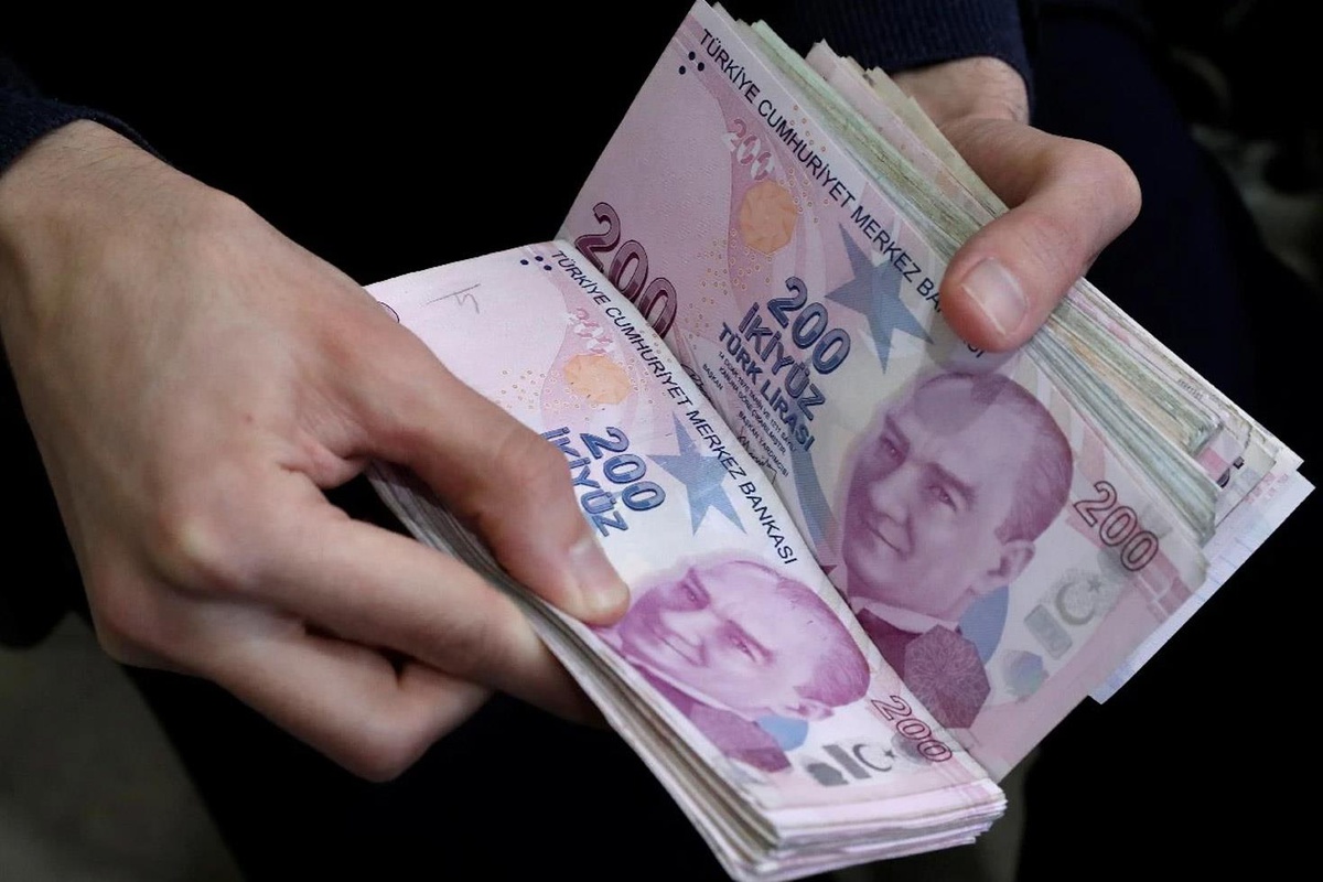 KKTC\'de asgari ücrete ara zam yapıldı! Türkiye ile aradaki fark inanılmaz