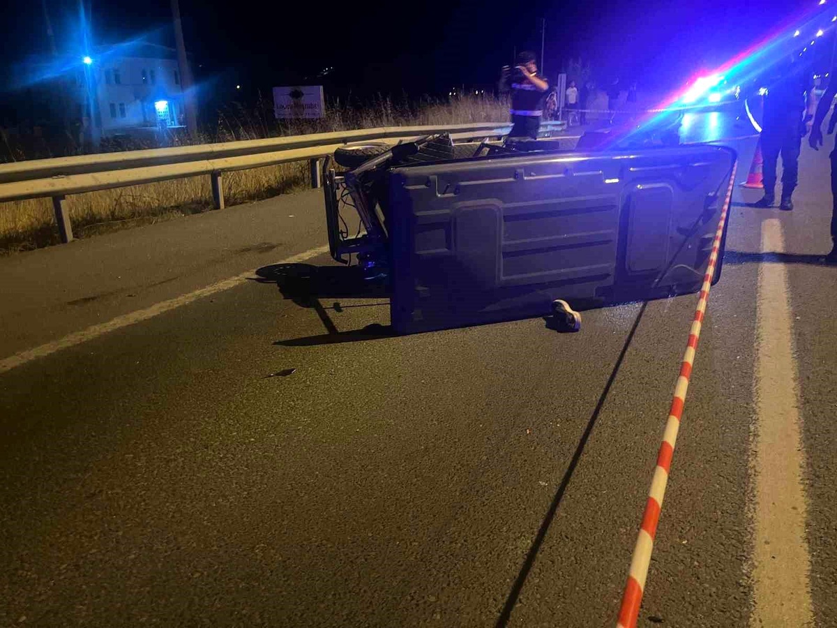 Trafik Kazasında Genç Sürücü Hayatını Kaybetti
