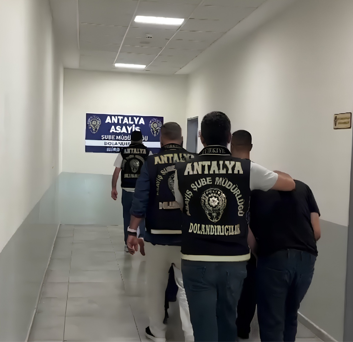 Sahte Altın Diş Operasyonu: 4 Tutuklama