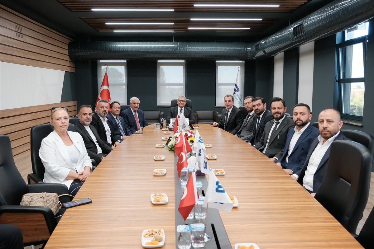 MHP Eskişehir, EOSB\'yi Ziyaret Etti