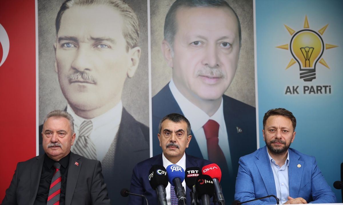 Milli Eğitim Bakanı Tekin, Rize\'de konuştu Açıklaması