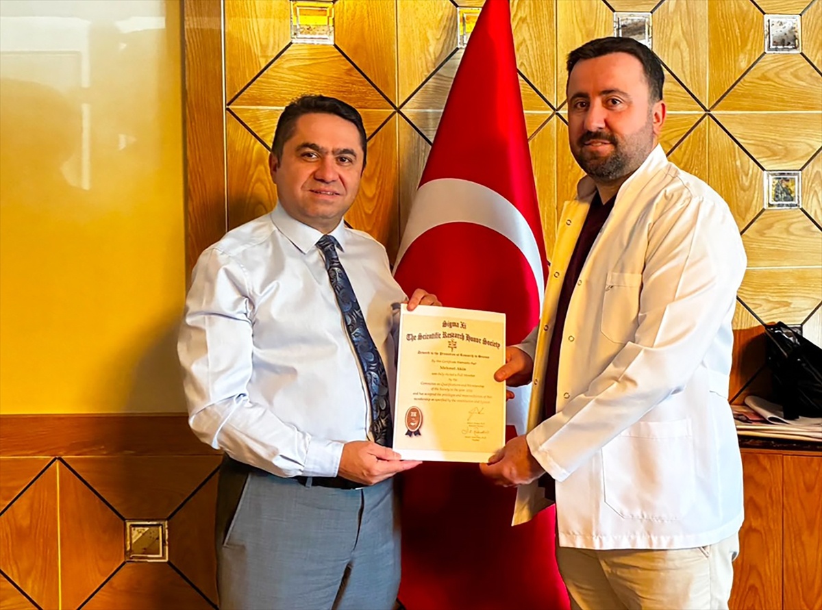 Prof. Dr. Akın Sigma Xi Üyesi Oldu