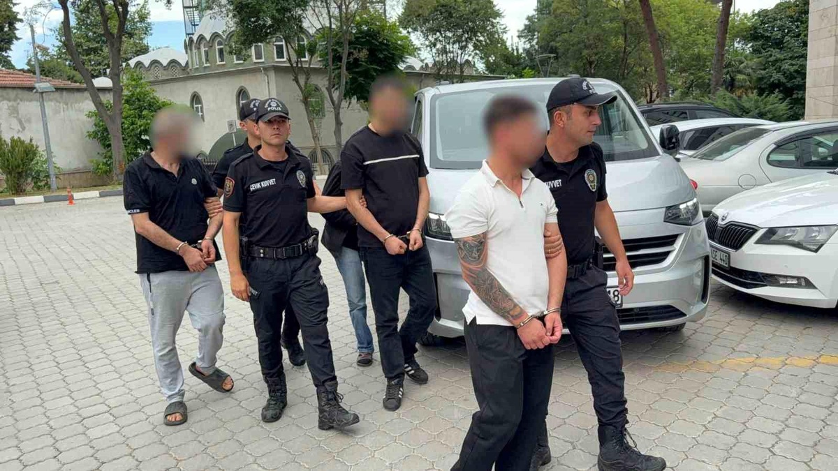 Samsun\'da Uyuşturucu Operasyonu: 4 Gözaltı