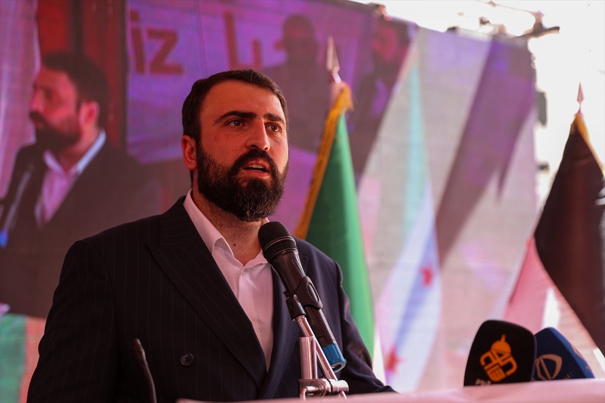 Kudüs Camisi Yeniden İbadete Açıldı