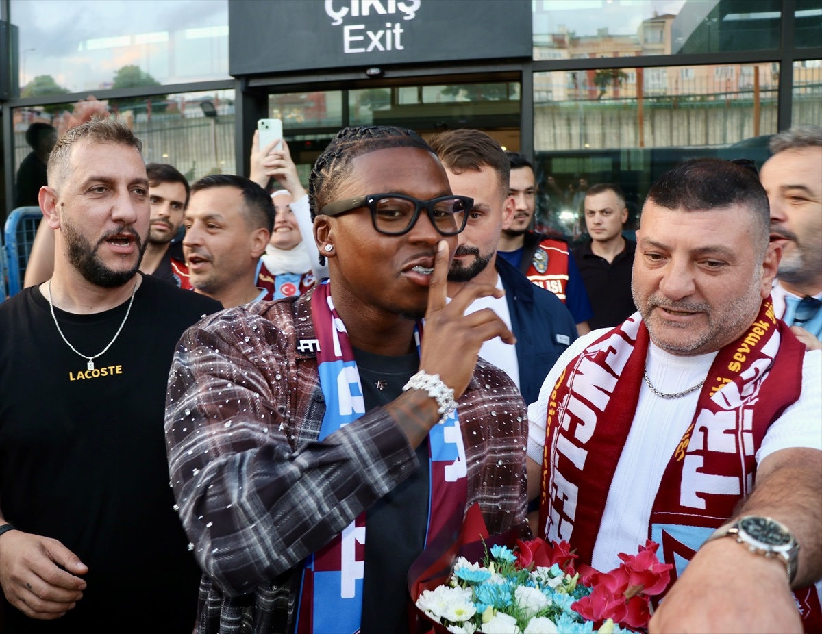 Trabzonspor\'un Yeni Transferi Cabral Trabzon\'a Geldi