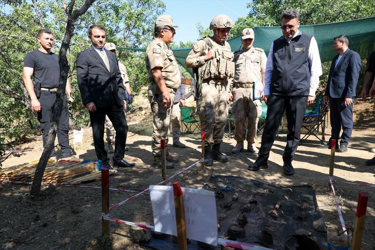 Tunceli\'de Mayın Temizleme Çalışmaları İncelendi