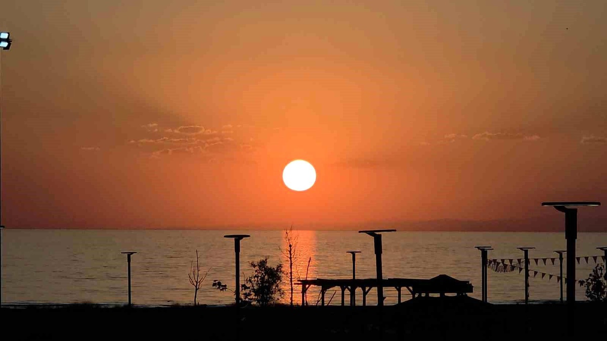 Van\'da Gece Gökyüzü Şöleni