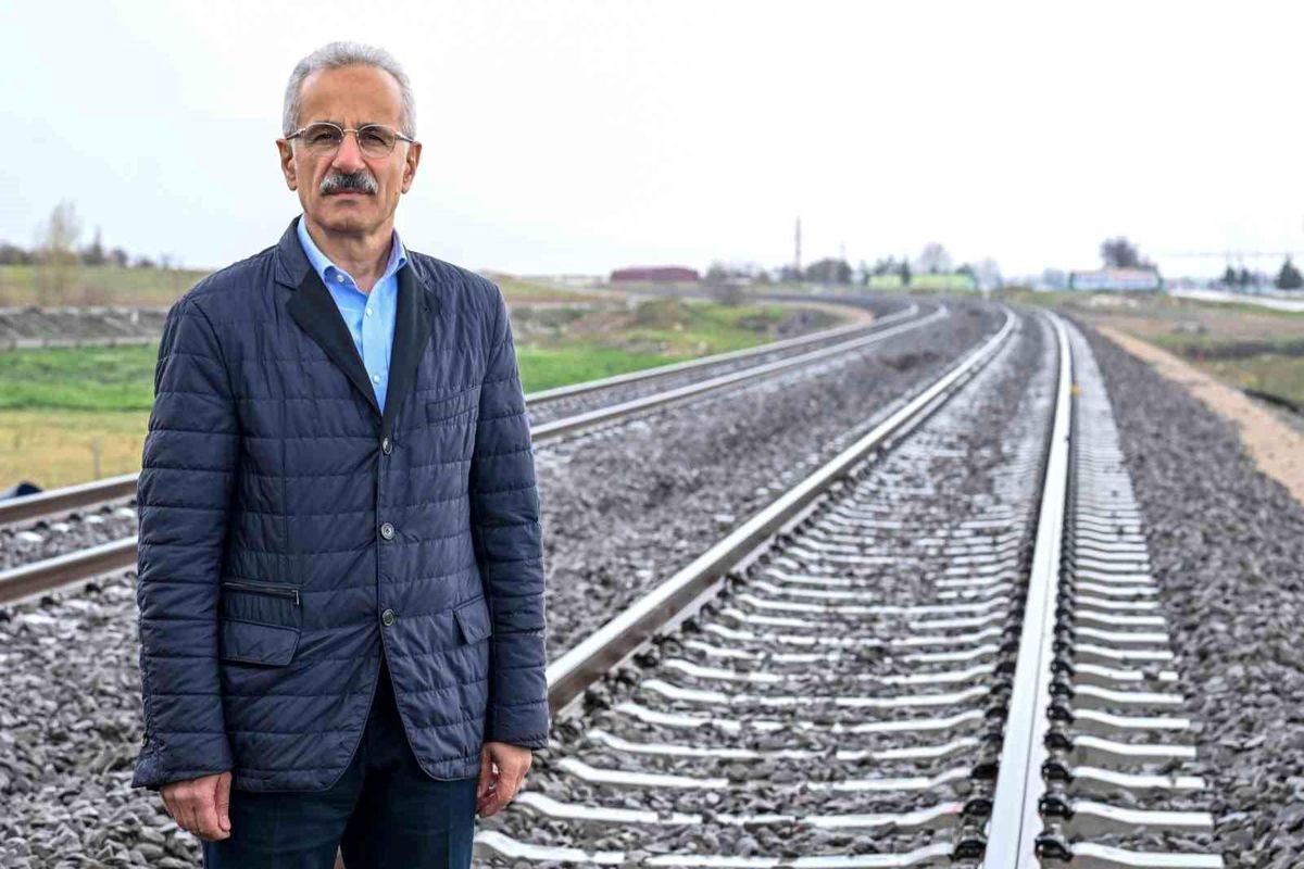 Tren Makinisti Eğitimi İçin Yerli Simülatör