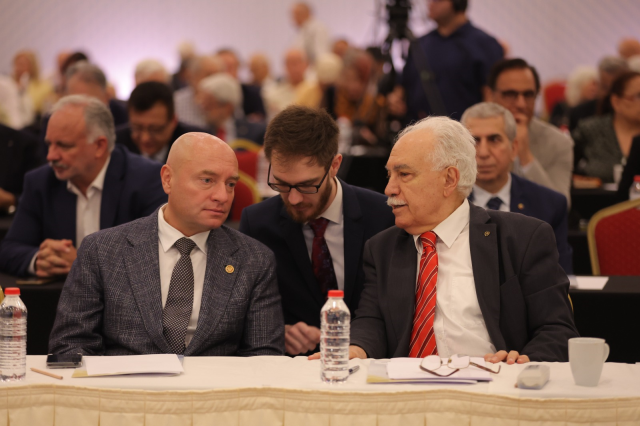 19 ülkeden siyasetçi ve aydınlar