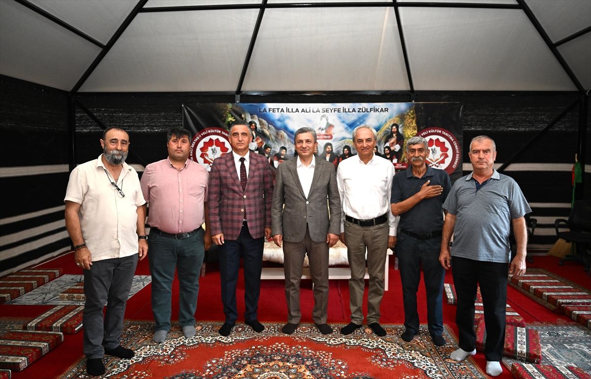Aşure Lokması Programı Antalya\'da Gerçekleşti