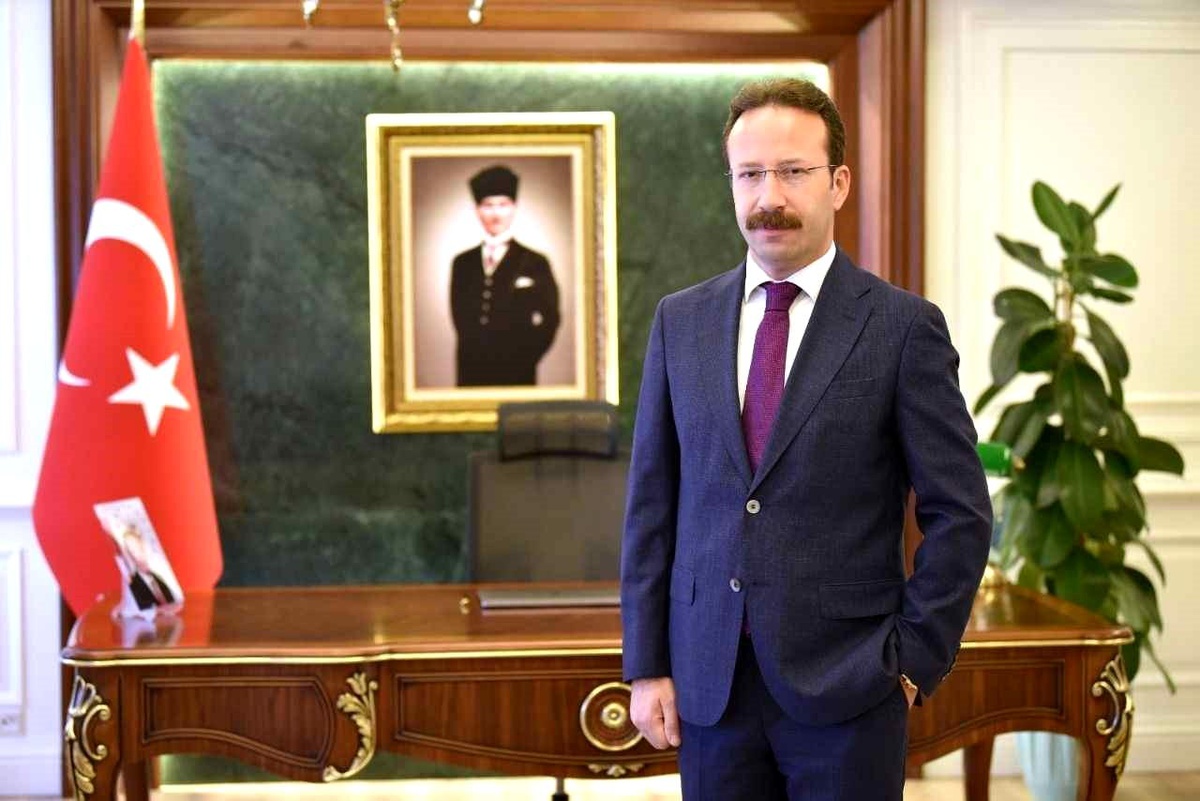 Ardahan Valisi Değişti: Çiçekli Görevden Alındı, Yamlı Atandı