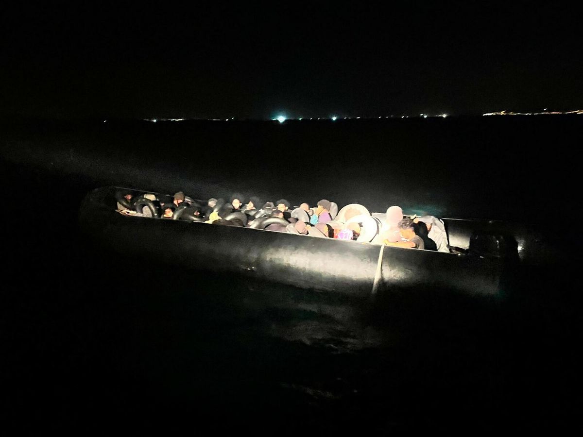Didim\'de 38 Kaçak Göçmen ve 2 Şüpheli Yakalandı