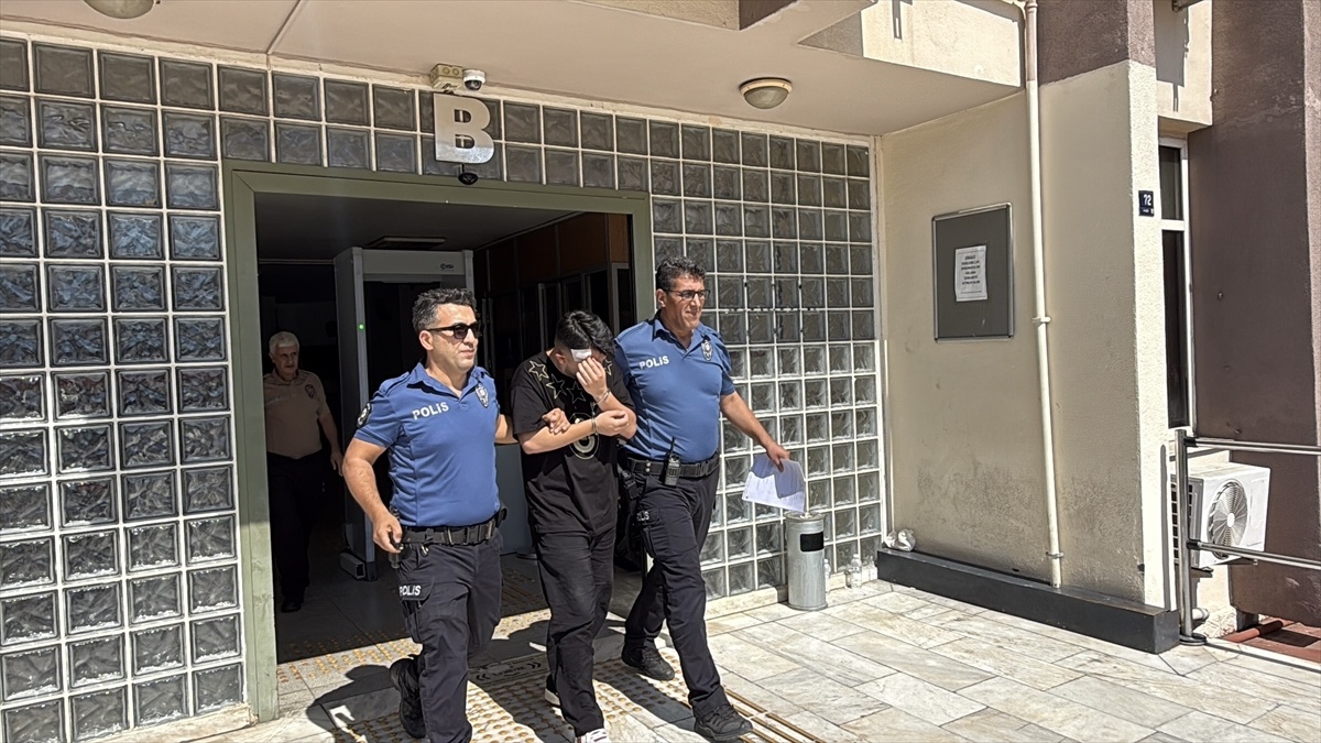 Aydın\'da Trafik Kazası: 1 Ölü, 2 Yaralı