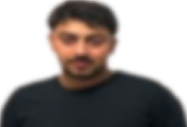 Fısıldaşmaları başlarını yaktı: Yan dairedekileri de aldılar mı?