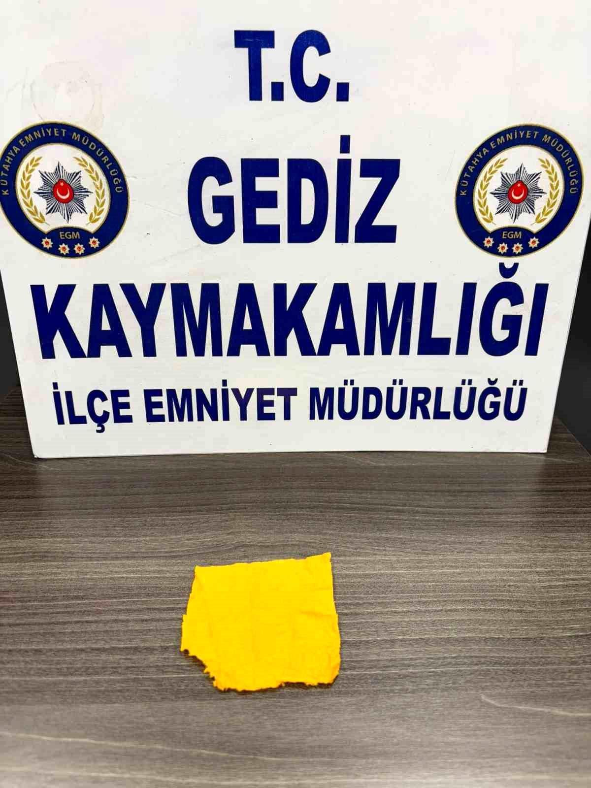 Gediz\'de Uyuşturucu Operasyonu