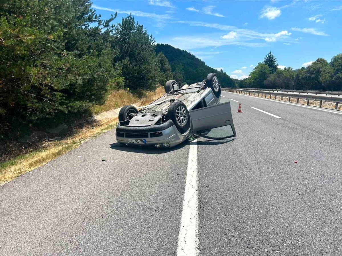 Bilecik\'te Trafik Kazası: 3 Yaralı