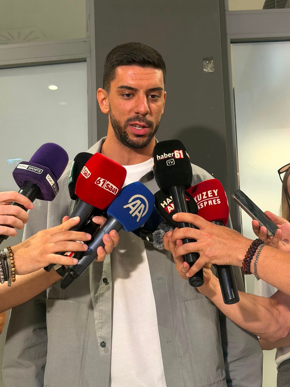 Trabzonspor Cenk Özkacar\'ı Transfer Etti