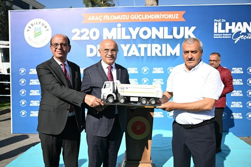 Yeşilyurt'a 31 Yeni Araç Tanıtıldı