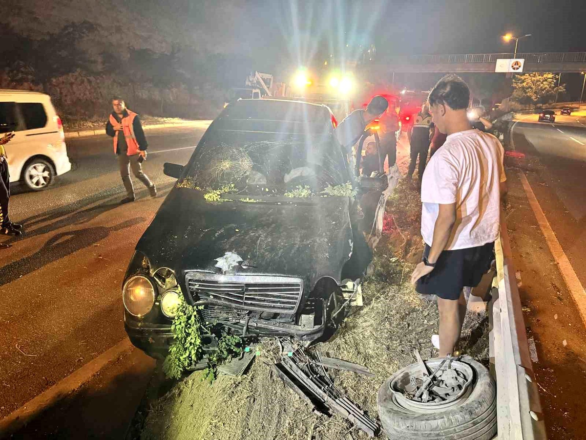 Alkollü Sürücü Kaza Yaptı, Daha Önce Ehliyeti Alınmış