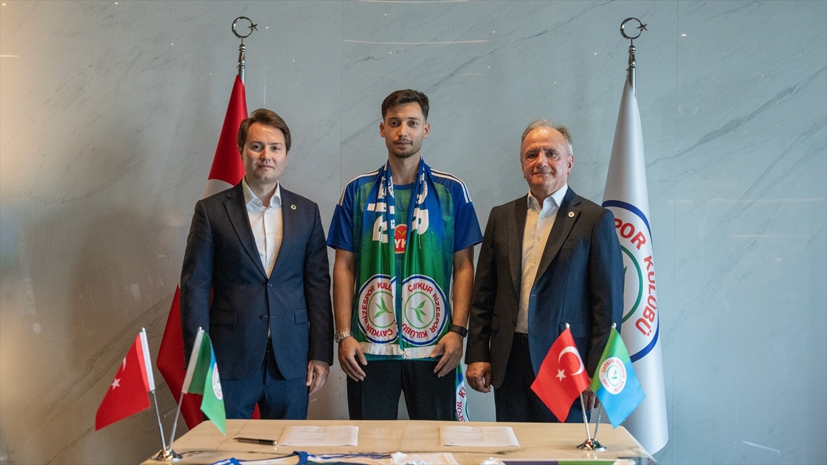 Çaykur Rizespor, Tayyip Talha Sanuç\'u transfer etti