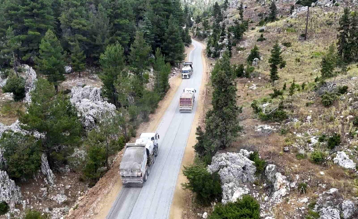 Gülnar\'da yarım asırlık yol sorunu çözüldü