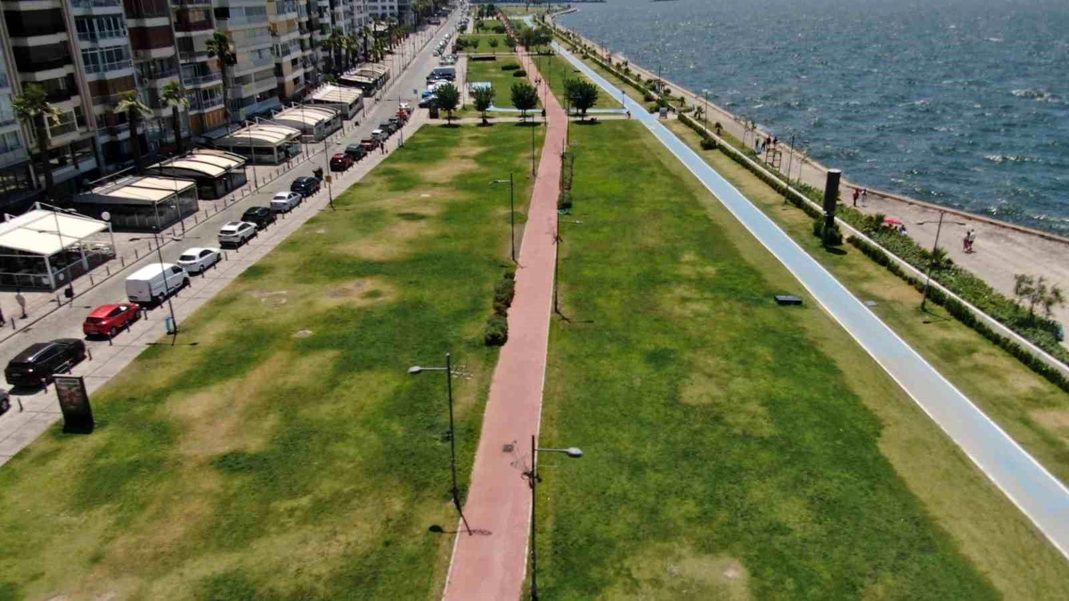 İzmir Kordon Boşaldı!
