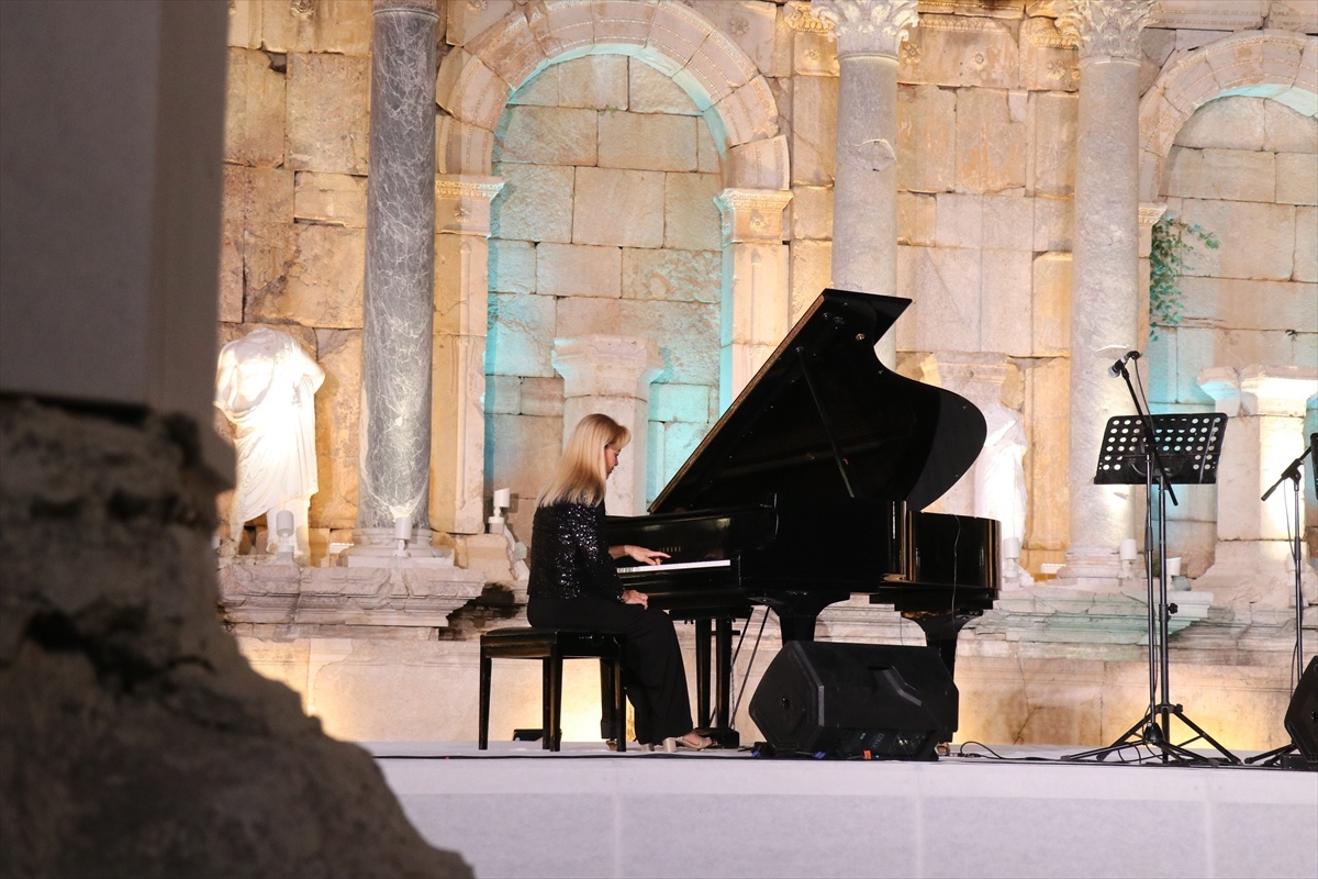 Sagalassos\'ta İdil Biret\'e Gala Konseri