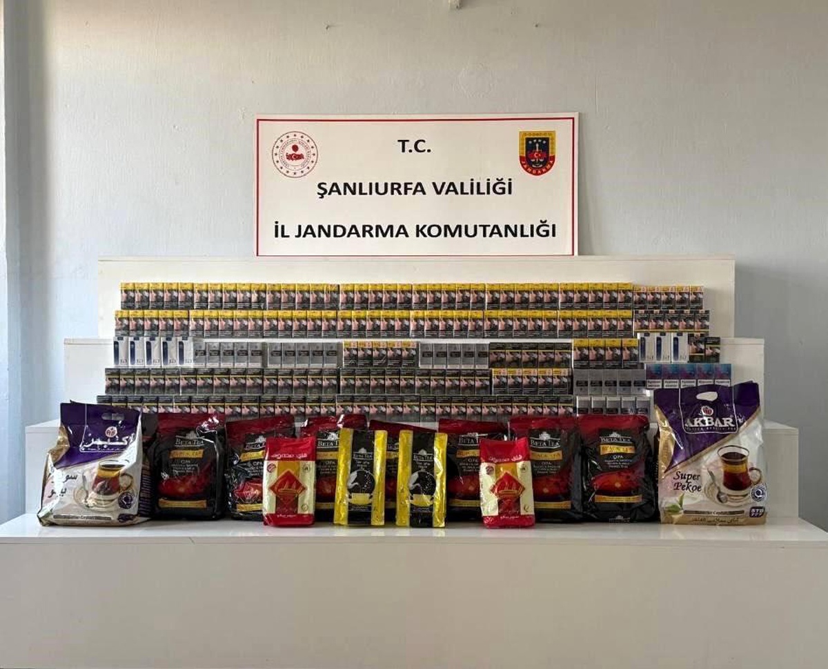 Viranşehir\'de Kaçak Çay ve Sigara Ele Geçirildi