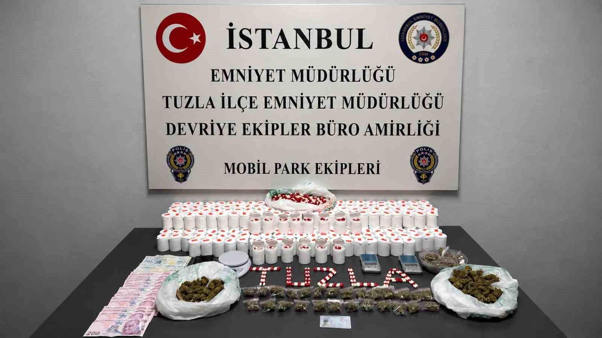 Tuzla\'da Uyuşturucu Operasyonu: 3 Zanlı Yakalandı