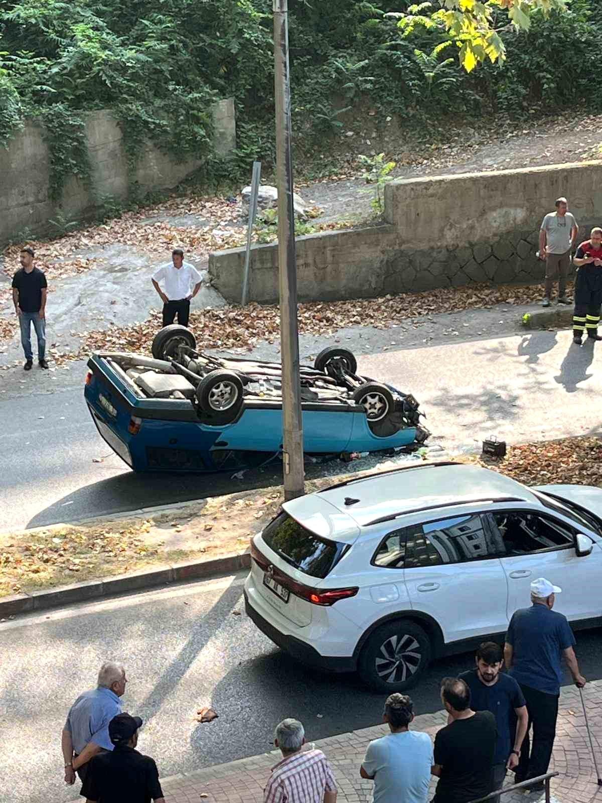 Zonguldak\'ta Otomobil Ağaca Çarptı