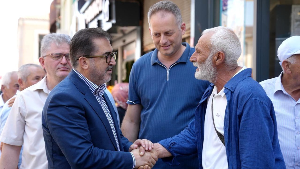 Milletvekilleri İstanbul’da Vatandaşlarla Buluştu