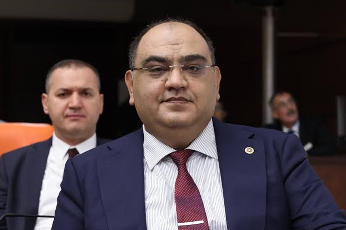 AK Parti\'ye transfer kulisi İYİ Parti\'yi karıştırdı! Gürban\'dan Kavuncu\'ya zehir zemberek tepki
