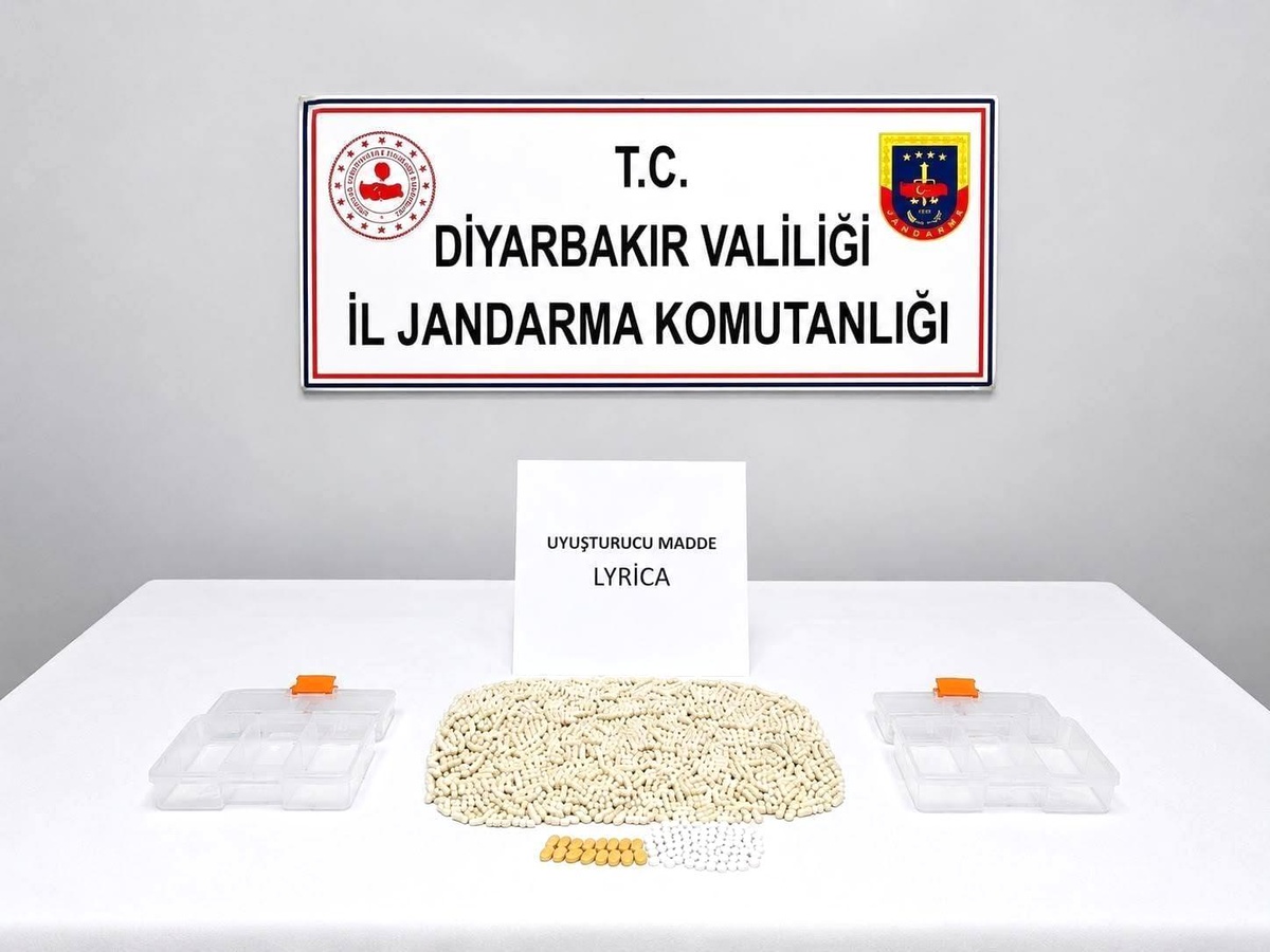 Diyarbakır\'da uyuşturucu operasyonu: 2 gözaltı