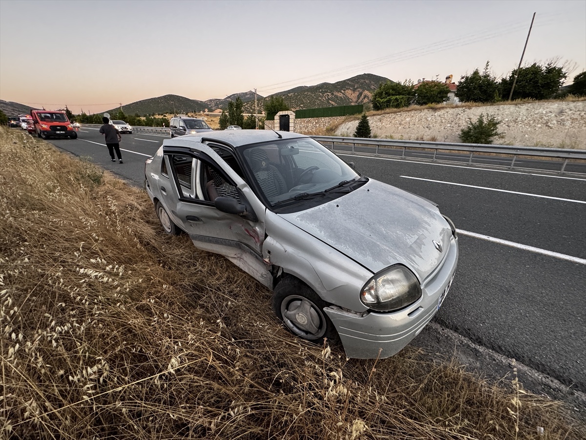 Elazığ’da Trafik Kazası: 5 Yaralı