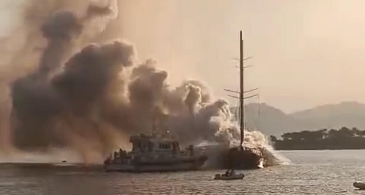 Göcek\'teki Charter Tekne Yangını