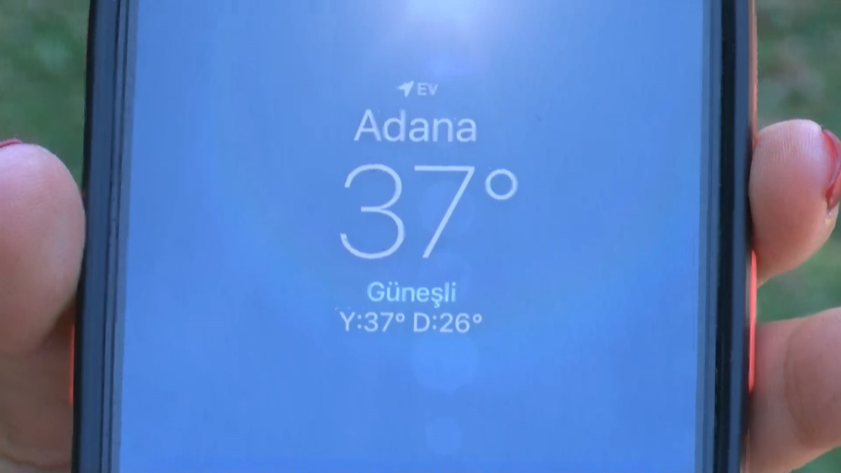 Adana\'da Kavurucu Sıcaklar Caddeyi Boş Bıraktı