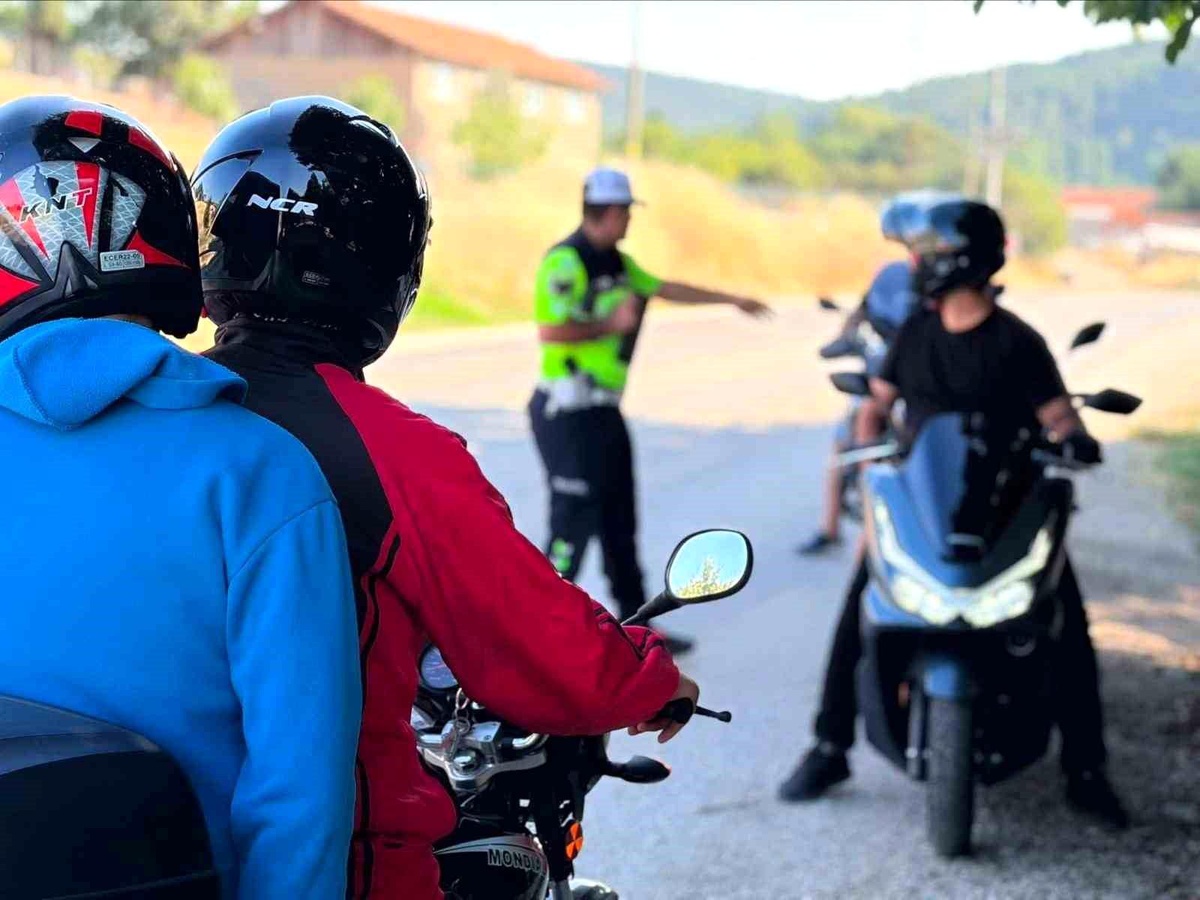 Bilecik\'te Motosiklet Sürücülerine Eğitim