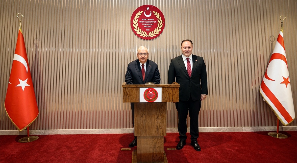KKTC\'de Savunma Bakanı Güler ile Görüşme