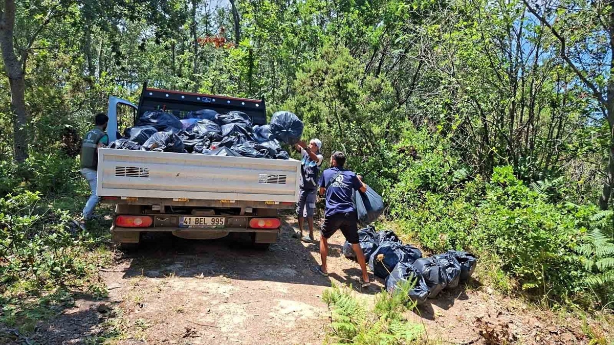 Kandıra Plajlarında 387 Ton Atık Toplandı